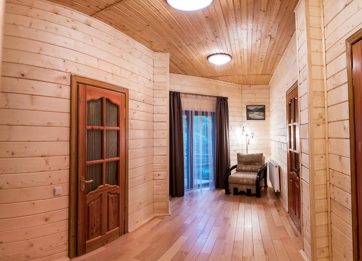 Лісовий Маєток Slawske Exterior foto